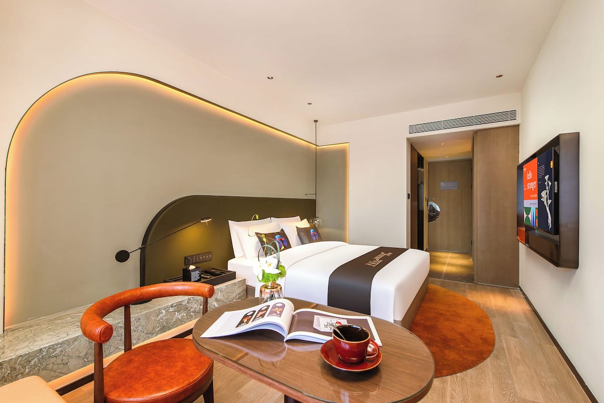 Business Double Room, City View
