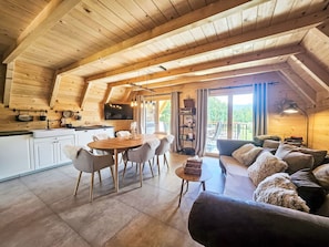 Fernseher, Kamin