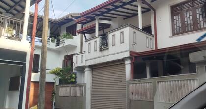 Spacious Mountain-View Home with AC, Pet-Friendly & Secure , in Galle.