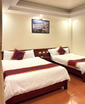 Standaard kamer, 1 twee- of 2 eenpersoonsbedden | Een bureau, geluiddichte muren, gratis wifi, beddengoed