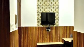 書桌、免費 Wi-Fi