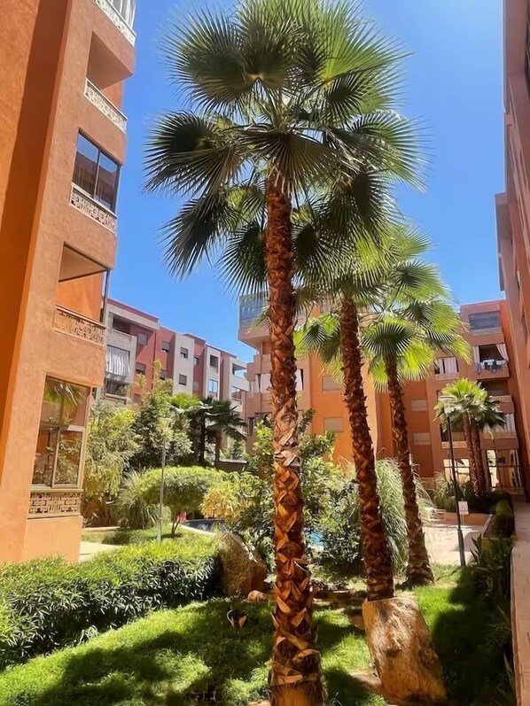 Property grounds - La Citrine luxury apartment (Marrakech)