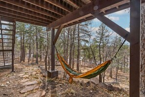 Property grounds - Forest View Cabin*Arcade*Xbox*Fully Fenced (Flagstaff)