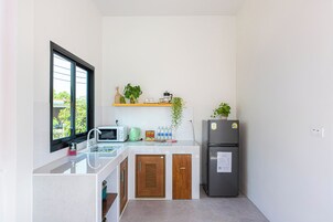 Refrigerador, microondas
