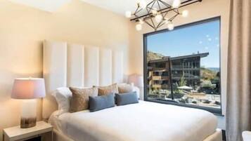 4 bedrooms, iron/ironing board, bed sheets