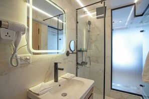 Panoramic Double or Twin Room, Mountain View | Bathroom | Hair dryer, slippers, towels, soap - The Platinum Pyramid view inn (Giza)