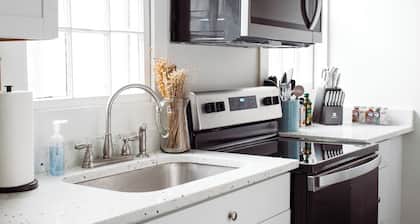 Cozy 3BR King Beds | Fast Wifi & Newly Renovated