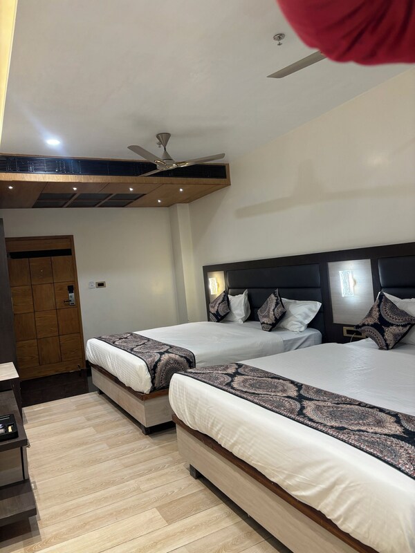 Hotel Gurudev Kunj - Faizabad