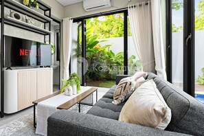 Télévision à écran plat