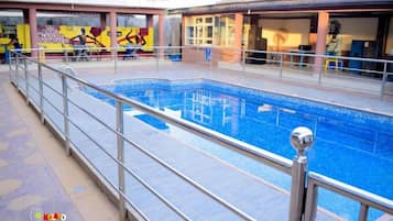 Piscina a l'aire lliure