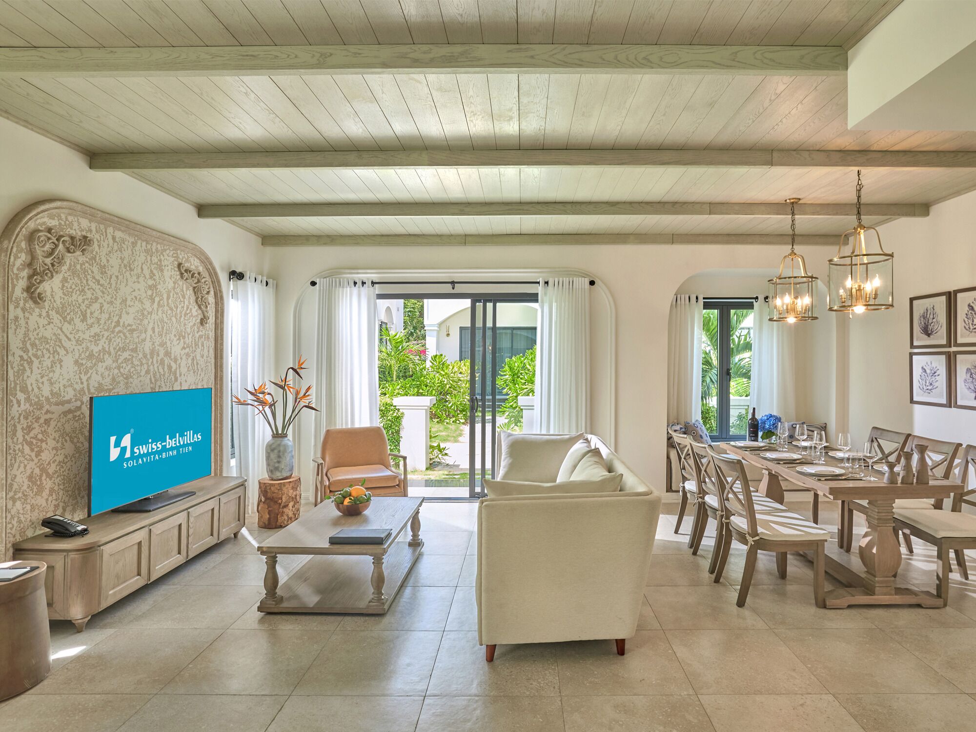 Televisi LCD 53-inci dengan saluran TV kabel