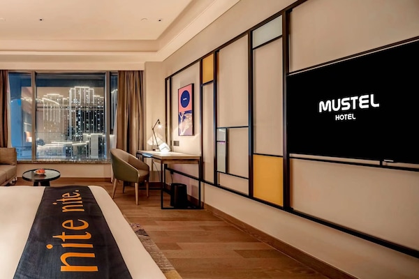 Lingan Double Room | Desk, laptop workspace, free WiFi