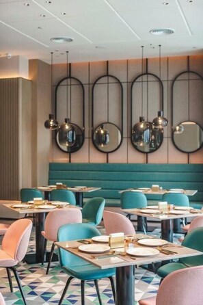 Daily buffet breakfast (CNY 58 per person) - MUSTEL Hotel Knowledge City Guangzhou (Guangzhou)