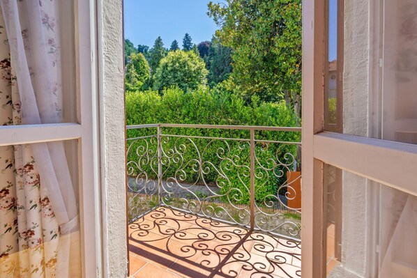 House | Balcony - Holiday Home in Meina (Meina)