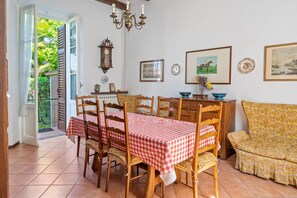 House | Dining - Holiday Home in Meina (Meina)
