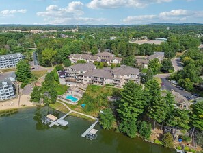 Exterior - Scenic Shores Escape - Lakefront - Indoor Parking (Wisconsin Dells)