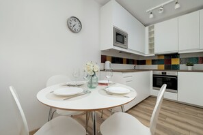 Classic Apartment | Private kitchenette