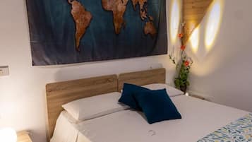 1 Schlafzimmer, Schreibtisch, Bügeleisen/Bügelbrett, Reisekinderbett