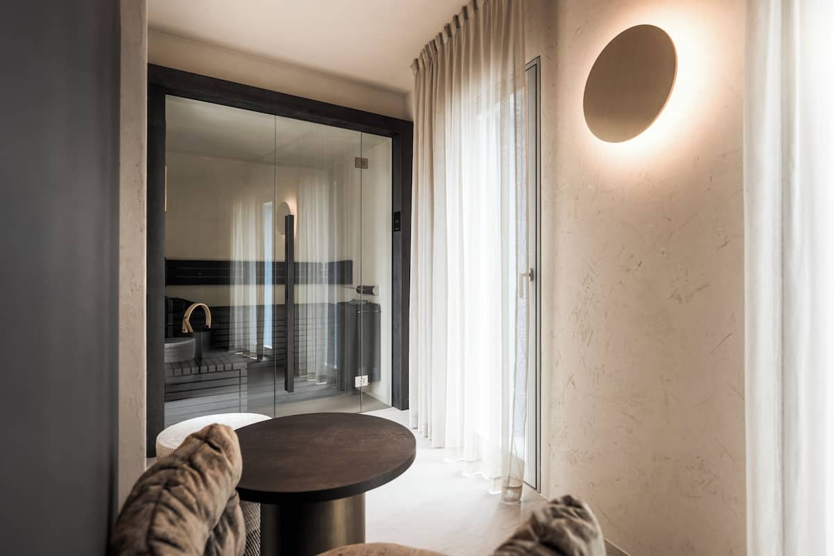 Signature Suite, Sauna | 1 bedroom, premium bedding, Select Comfort beds, free minibar items