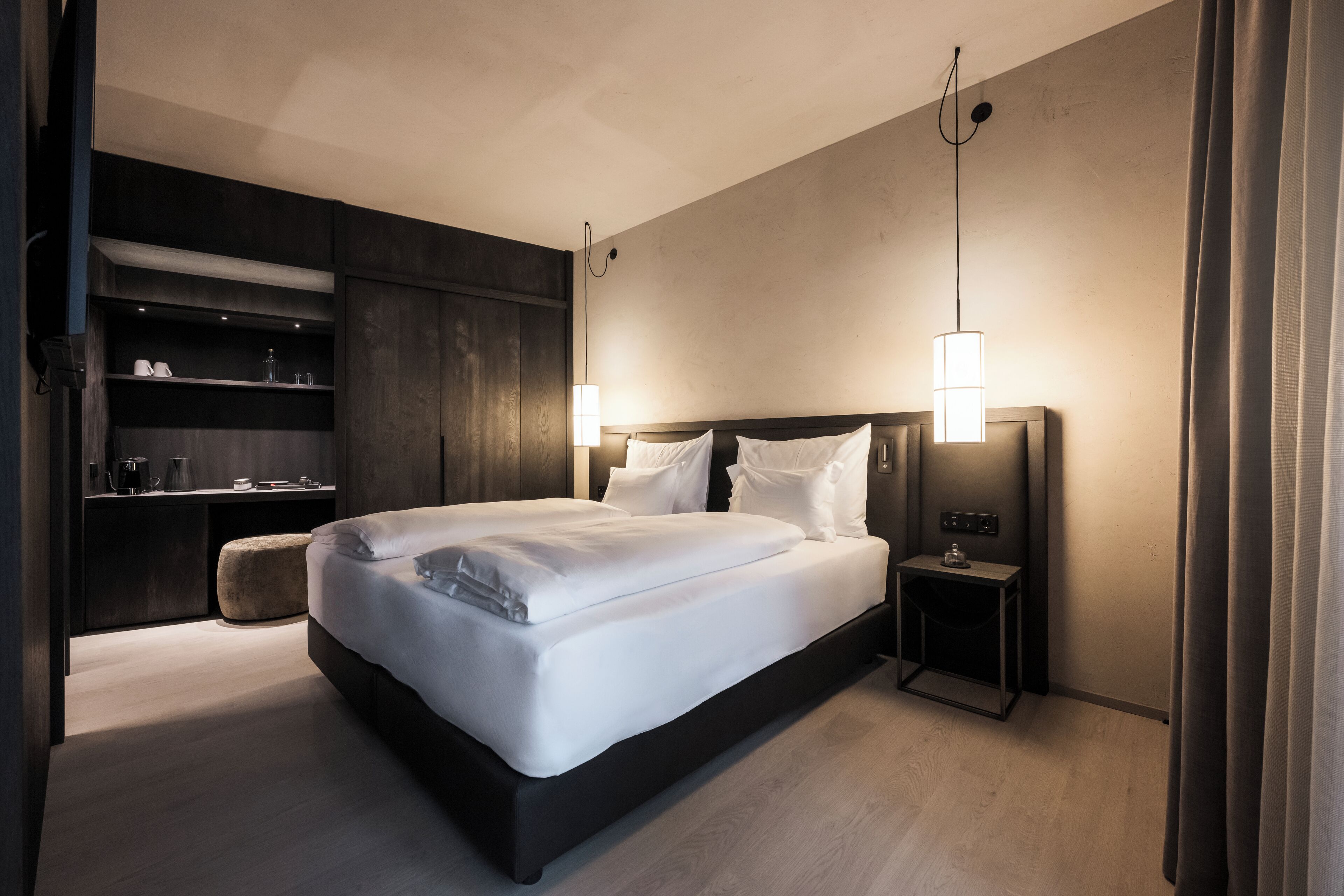 Comfort Double Room, Courtyard View | Premium bedding, Select Comfort beds, free minibar items, in-room safe