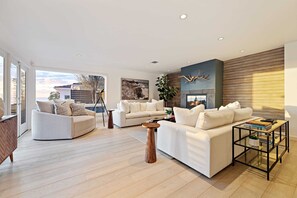 TV, books, stereo, offices