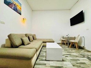 TV, offices - Joy City Stay Augustin 1 (Timișoara)