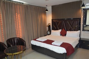 Deluxe Double Room | Free WiFi - JJCOMFORTINN (Anantapur)