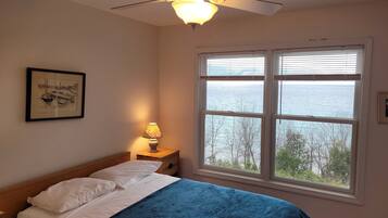 4 habitaciones, escritorio, tabla de planchar con plancha y wifi gratis