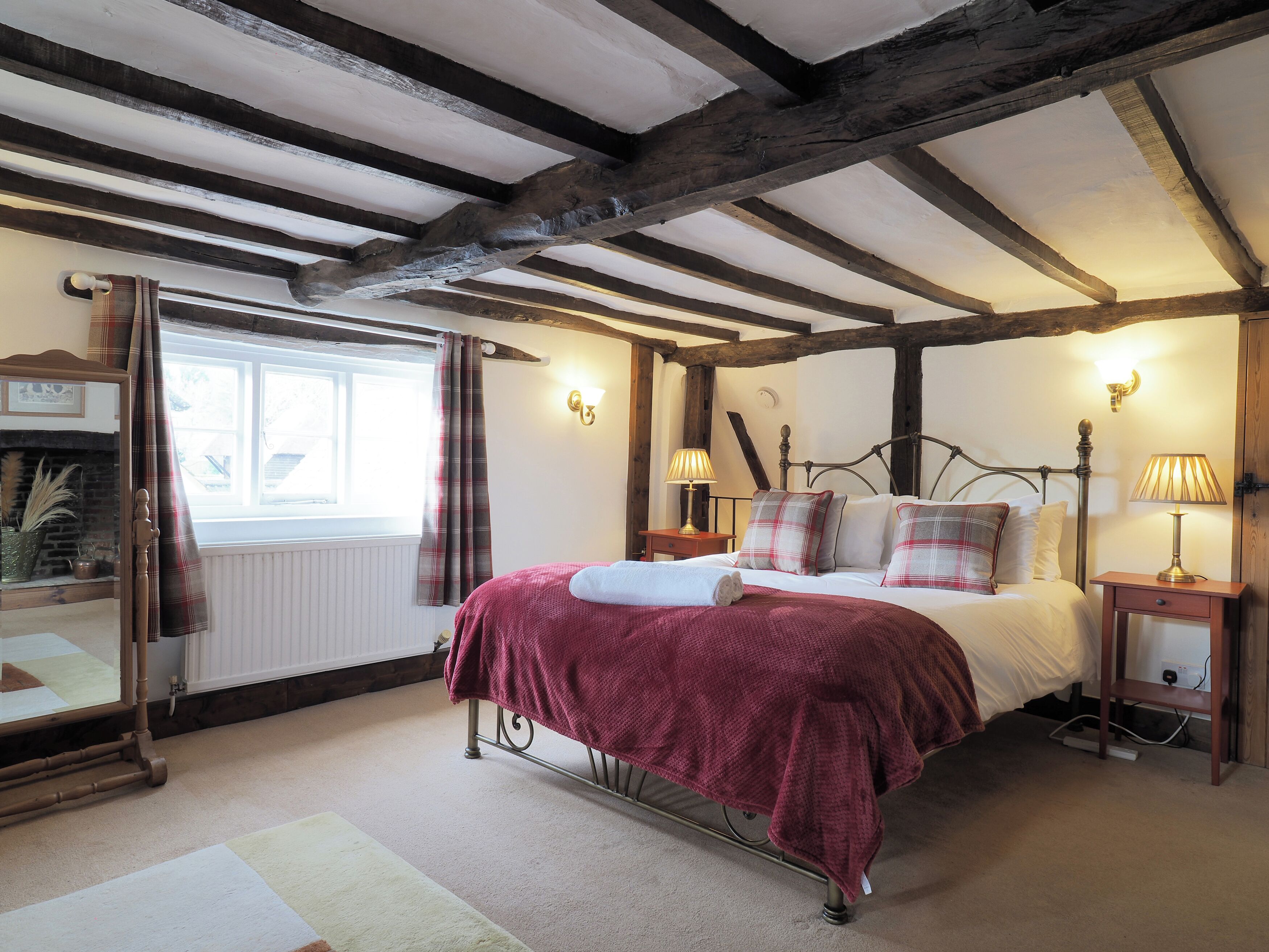 2 chambres, fer et planche à repasser, Wi-Fi, draps fournis