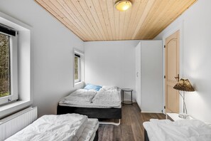 8 bedrooms, free WiFi