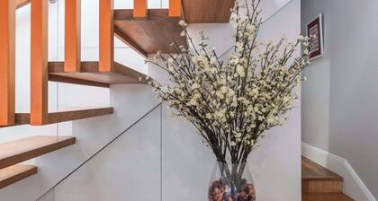 Stunning Modern Home in Erskineville w AC and Parking