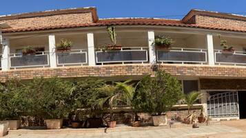 Zimmer, 1 Schlafzimmer, Raucher, Terrasse | Außenbereich