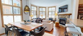 Stunning 4-Bedroom, 3-Bathroom Condo in Crystal Forest – Steps from Sun Peaks Village!