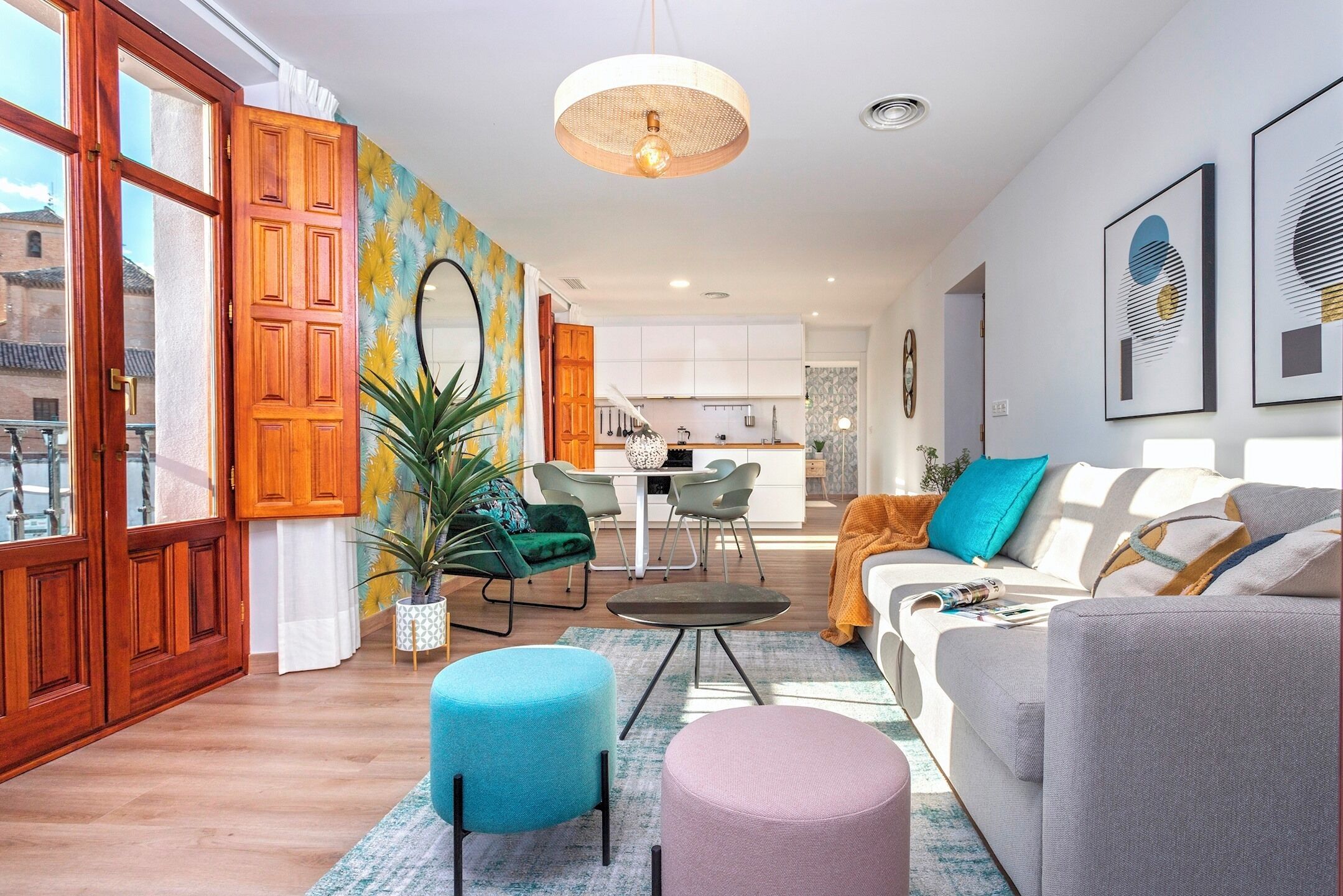 公寓 (1 Bedroom) | 起居区 | 电视