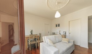 Televisión de pantalla plana