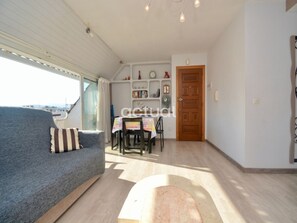 TV - Central apartment with terrace, air conditioning and optional parking in Platja d'Aro (Platja d'Aro)