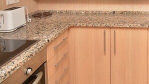 Coffee/tea maker, fridge, microwave, oven - Sea view apartment, terrace, parking, 2 bedrooms (Platja d'Aro)
