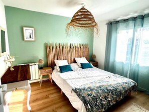 4 bedrooms, free WiFi - Modern house near lake with garden and veranda in Sanguinet, for 10 people (Sanguinet)