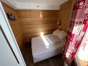 1 bedroom, free WiFi