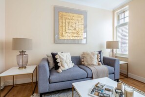 3 habitaciones, tabla de planchar con plancha y wifi gratis 