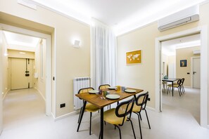 4 bedrooms - Family Friends Montesanto House by Wonderful Italy (Naples)
