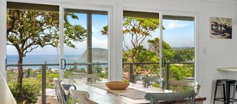 "Boronia Beach House" - Amazing Ocean Views
