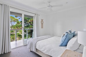 4 makuuhuonetta, silitysrauta/-lauta, Wi-Fi, vuodevaatteet