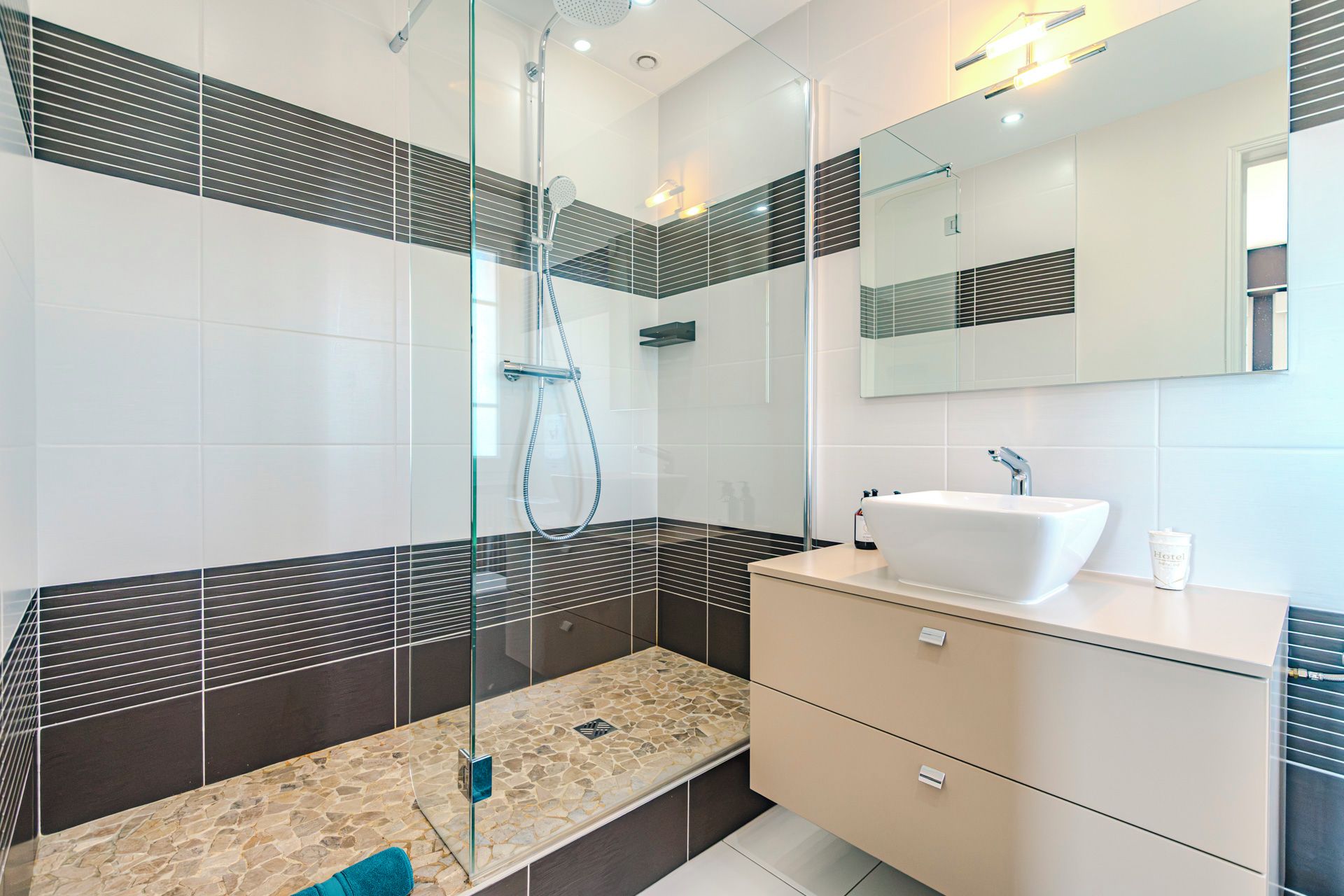 Shower, towels, soap, shampoo