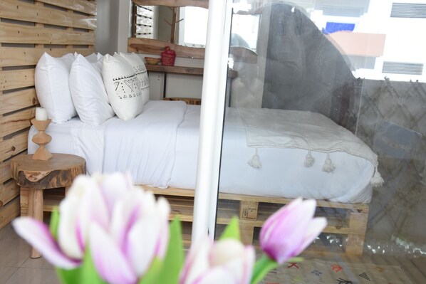 2 bedrooms, desk, iron/ironing board, travel crib