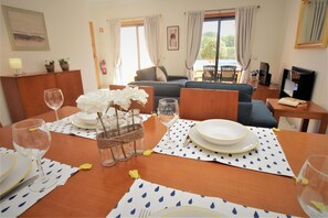 In-room dining - Apart Garças Lounge By D´alma Portuguesa (Albufeira)