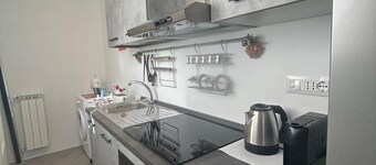 Sea&Sun House is a cozy and beautiful apartment within walking distance from the sea