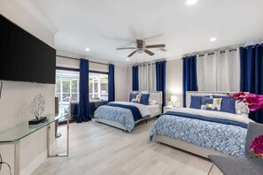4 bedrooms, iron/ironing board, free WiFi, bed sheets - Naples Gem Near Beach | Heated Pool & BBQ (Naples)