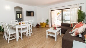 Interior - São Rafael Escape by D'alma Portuguesa (Albufeira)