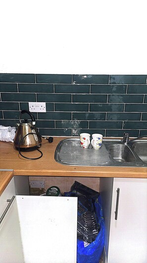 公寓 | 私人厨房 | 冰箱、微波炉、烤箱、炉灶